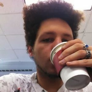 Meet your Posher, Dennis